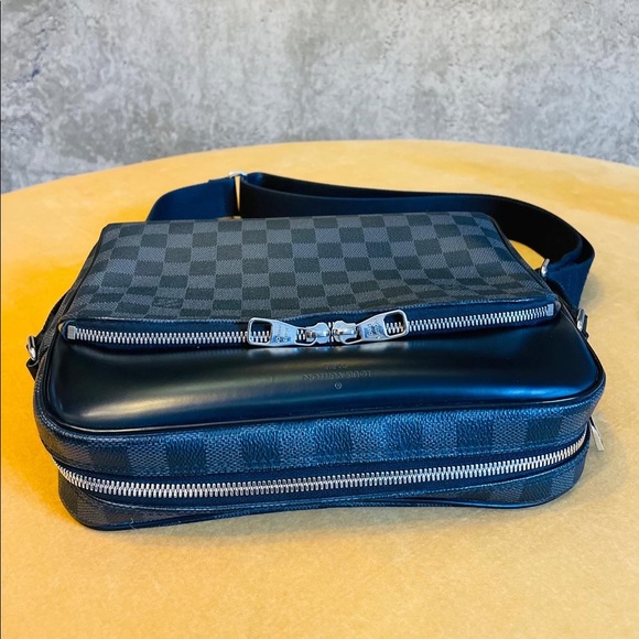 Authentic Louis Vuitton Crossbody - Picture 14 of 16